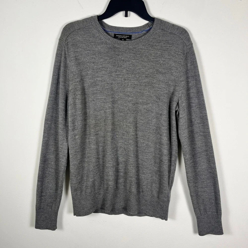 Banana Republic Mens Extra Fine Merino Wool Sweater Gray M Preppy Old Money